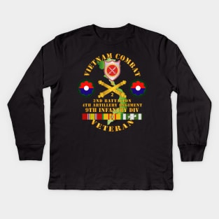 Vietnam Combat Veteran w 2nd Bn 4th Artillery - 9th ID Kids Long Sleeve T-Shirt